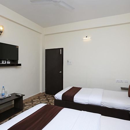 Oyo Stellar Resort ブバネーシュワル エクステリア 写真