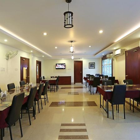 Oyo Stellar Resort ブバネーシュワル エクステリア 写真
