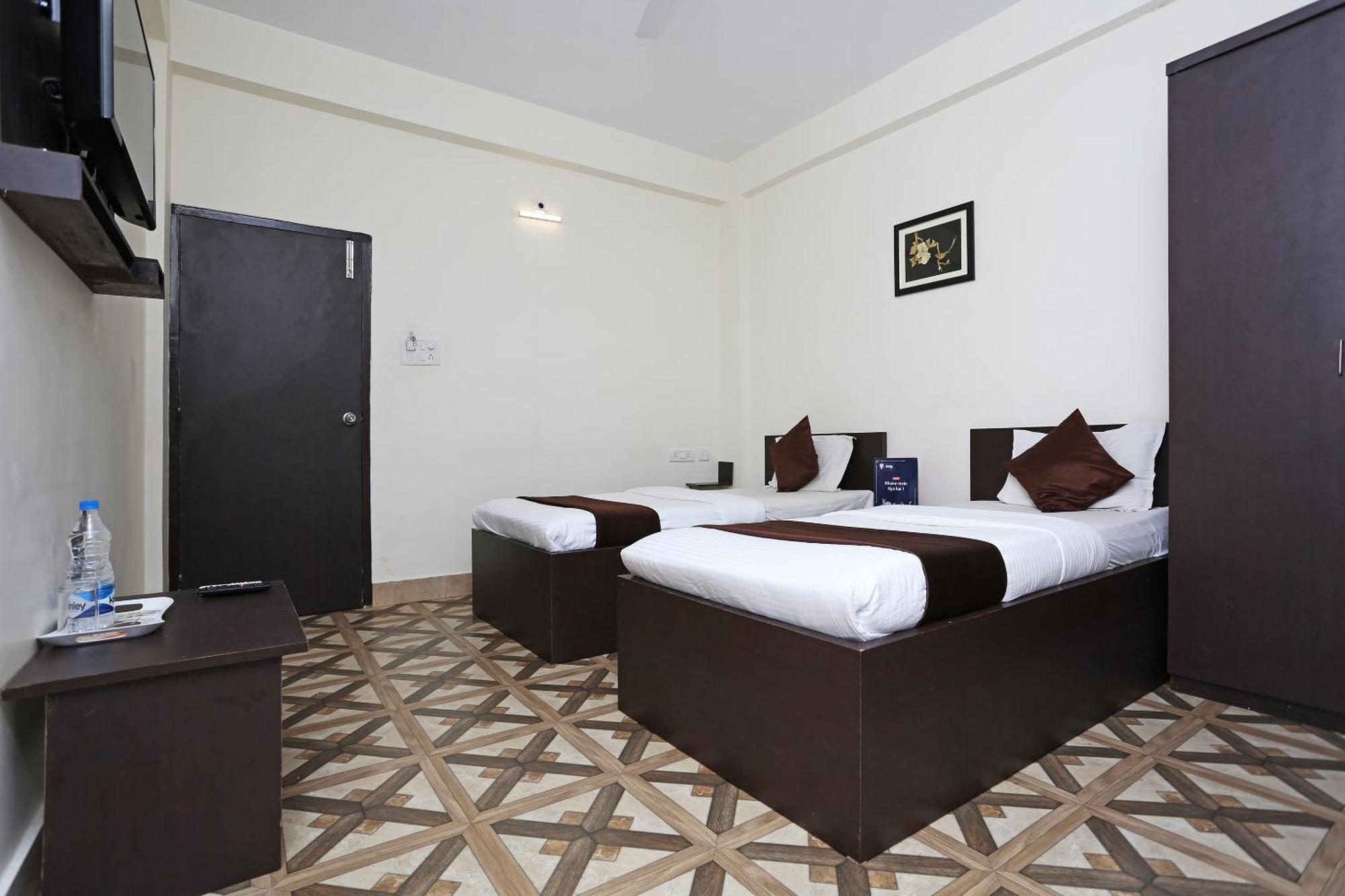 Oyo Stellar Resort ブバネーシュワル エクステリア 写真
